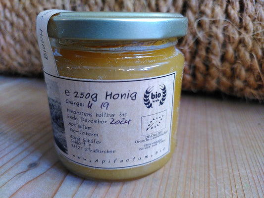 naturbelassener Bio-Honig